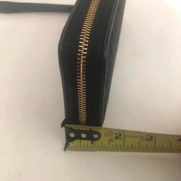 Michael Kors Wallet Black L Jet Set Traveler Logo Continental Wristlet Gold Deta - Picture 5 of 13